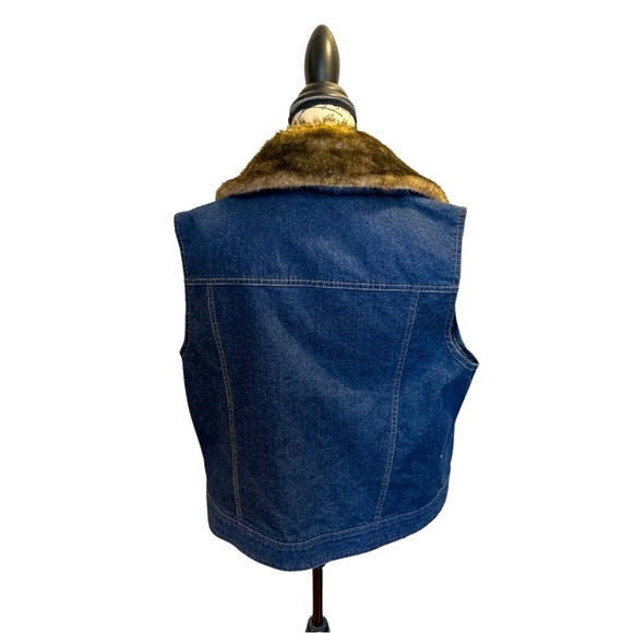 VALERIE STEVENS FAUX FUR VEST (EUC) - Picture 2 of 6